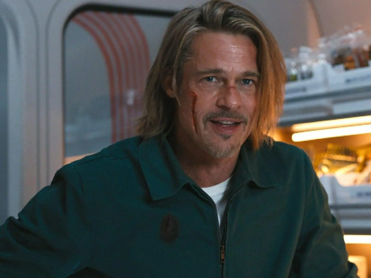 Brad Pitt envia flores para Ines de Ramonno Dia dos Namorados