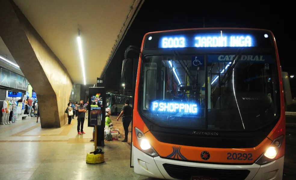DF e Goiás: Reajuste de tarifas de ônibus suspenso por seis meses