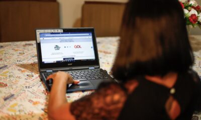Voa Brasil: com recorde de reservas em janeiro, programa beneficia aposentados que voam pagando até R$ 200