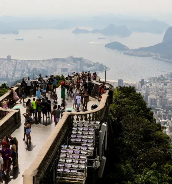 Brasil recebeu 1,4 milhão de turistas internacionais, em janeiro; maior marca para o mês desde 1970