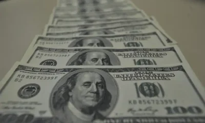 Dólar começa a semana cotado a R$ 5,43