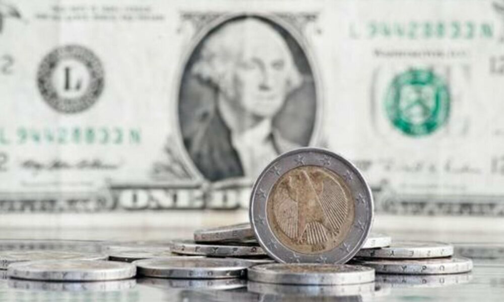 Dólar fecha em queda, a R$ 5,91