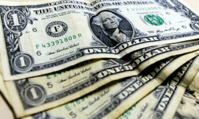 Em queda, dólar fecha última sessão cotado a R$ 5,68