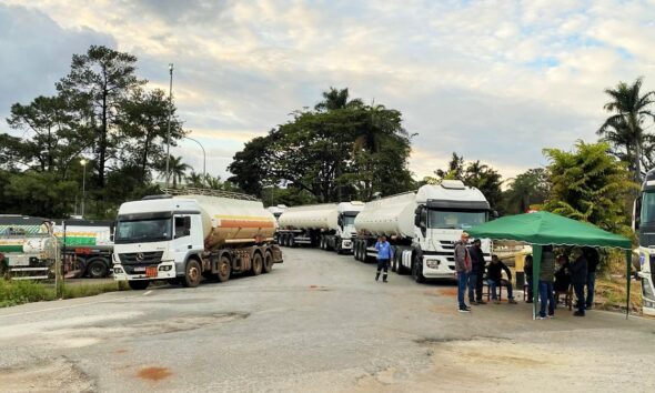 Greve de caminhoneiros em MG: categoria ameaça nova paralização, caso a Vibra Energia não atenda reivindicações