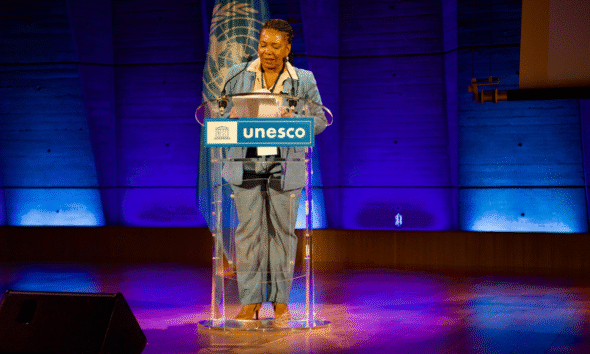 Ministra da Cultura, Margareth Menezes, faz  discurso em evento na sede da UNESCO, em Paris