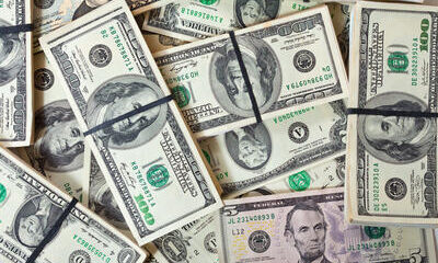 Dólar encerra pregão em baixa