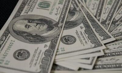 Dólar encerra pregão em queda pela quarta vez seguida