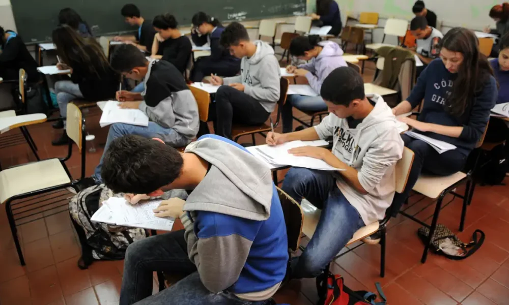 FUNDEB: estados e municípios recebem mais R$ 4,5 bi para educação básica