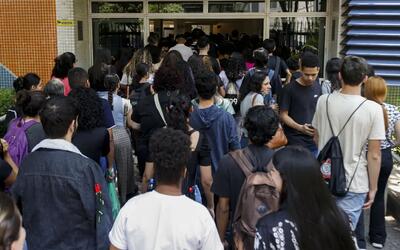 Pé-de-Meia: com recursos suspensos pelo TCU, como ficam os repasses para os alunos?