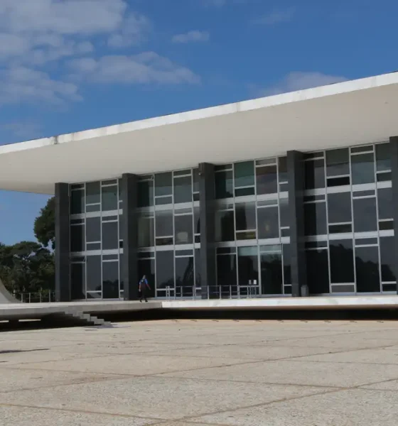 STF confirma lei que garante devolução de valores pagos a mais na conta de luz