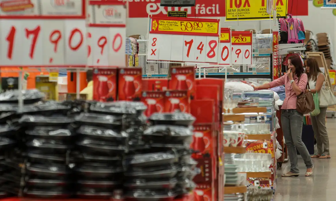IPC-S recua 0,20% no início de setembro e reforça desaceleração gradual da inflação