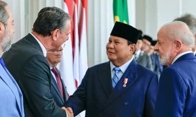 Brasil abre seis novos mercados e retoma exportações de frango à Malásia