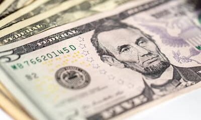 Dólar: moeda encerra última sessão em baixa, cotado a R,37