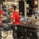 Indústria encerra 3º trimestre de 2025 com produção estagnada e queda no emprego