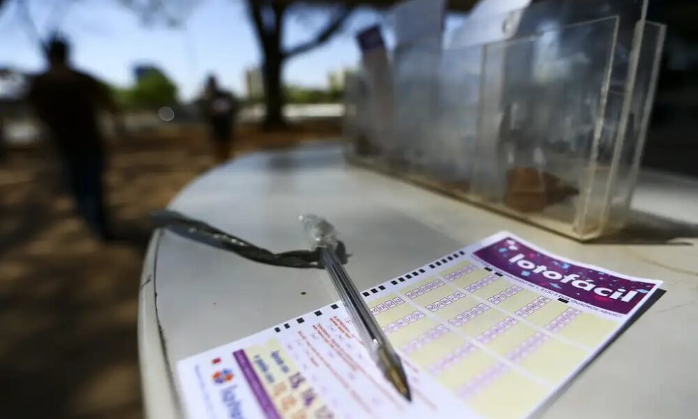 Lotofácil 3526 de hoje: confira os números e o resultado do sorteio desta quinta-feira (30/10)