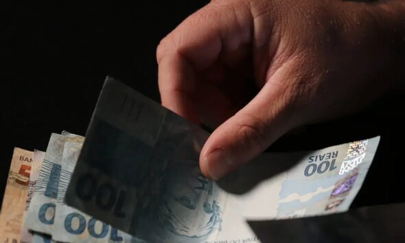 13º salário: empresas têm até 30 de novembro para pagar primeira parcela aos trabalhadores