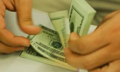 Dólar: moeda fecha o último pregão em baixa
