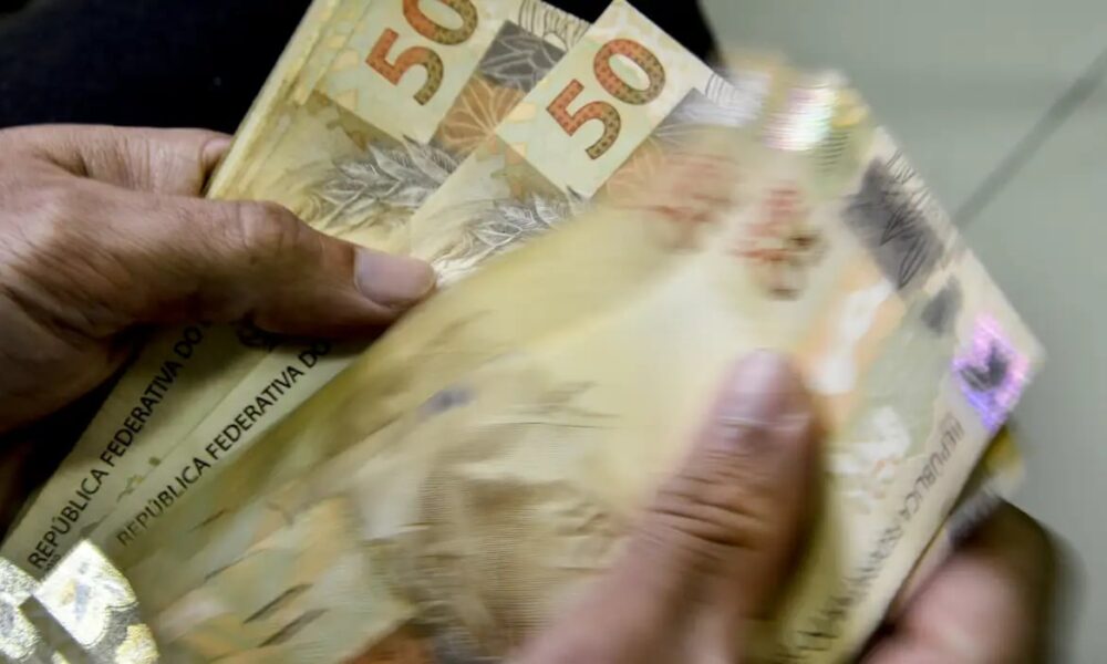 Focus: mercado prevê IPCA acima de 4% e Selic acima de 10% até 2026, aponta relatório