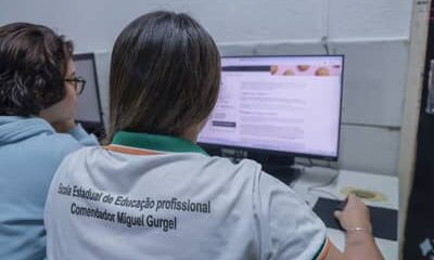 Internet chega a 4 mil das escolas públicas do Ceará