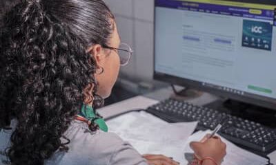 Internet chega a mais da metade das escolas públicas do Amazonas