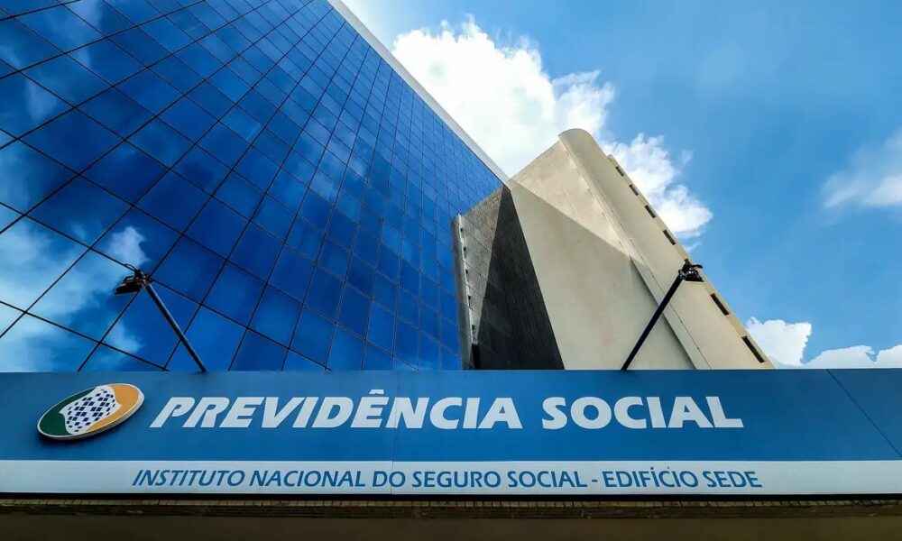 Piso previdenciário passa a ser de R$ 1.621 e começa a ser pago dia 26 de janeiro