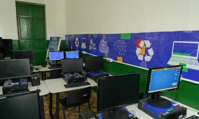 Inclusão digital: Acre recebe 304 computadores em 38 pontos de acesso