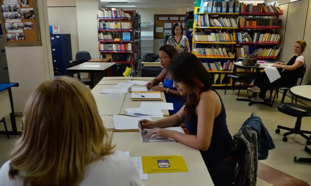 Pesquisa: 77% das mulheres já enfrentaram barreiras de gênero para crescer na carreira