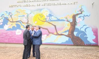 Ministro da Agricultura e Pecuária destaca importância das previsões climáticas para o agro em visita ao Inmet