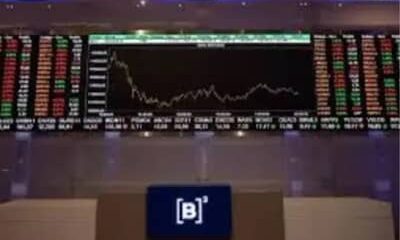 Ibovespa fecha aos 178 mil pontos com maior apetite por risco no mercado
