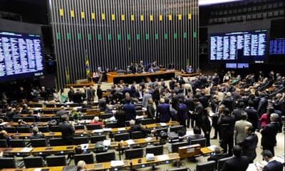 PEC do fim da escala 6×1 é “inadequada e inoportuna”, avalia CNI