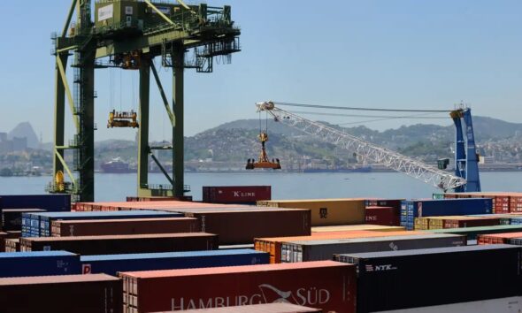 CNI: Tarifa extra de 25% dos EUA ameaça exportações brasileiras e acende alerta na indústria