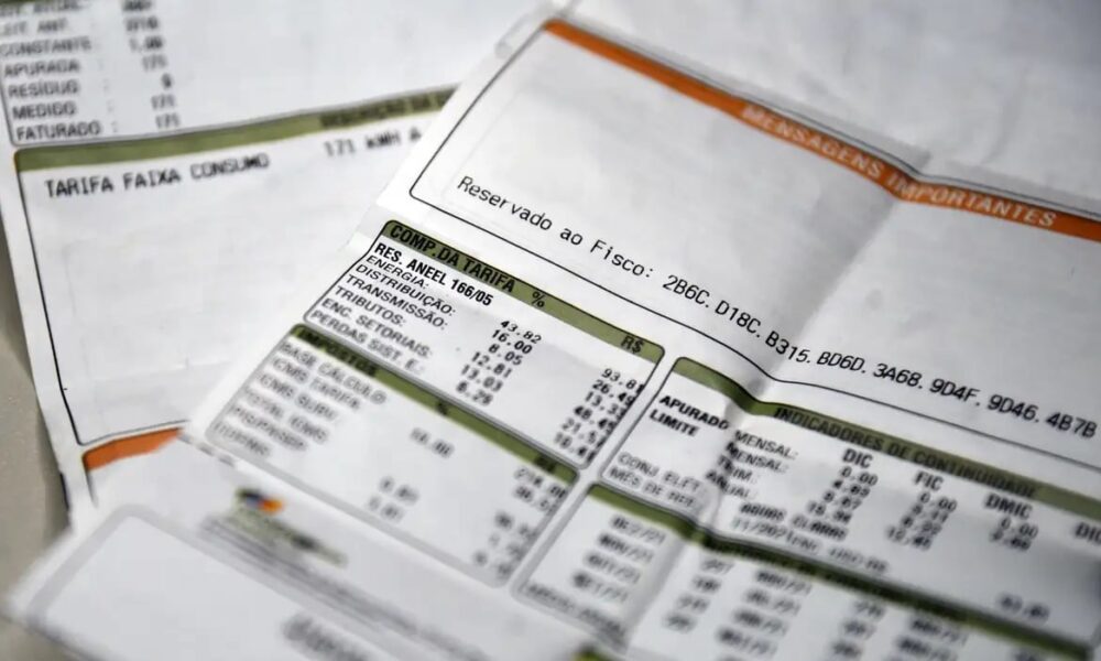 Conta de luz: consumidor pagará quase R$ 1 tri a mais com medidas aprovadas nos últimos quatro anos, diz levantamento