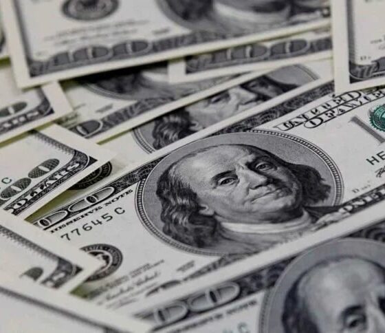 Dólar hoje: moeda fecha a R$ 5,17 com leve alta nesta quarta-feira (12)