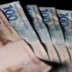 Inflação volta ao intervalo da meta, mas BC mantém cautela sobre novos cortes da Selic