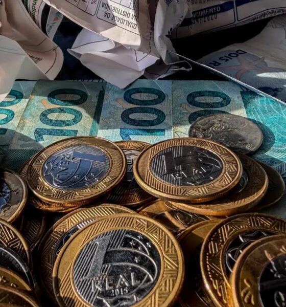 Arrecadação federal soma R$ 235,5 bilhões em agosto, impulsionada pelo setor de petróleo e gás