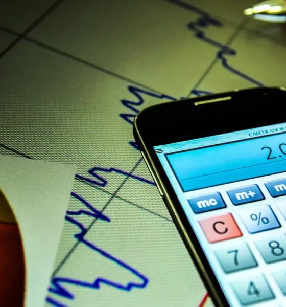 Economia brasileira encolhe 0,4% em julho e sinaliza desaceleração