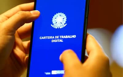 Geração de empregos perde ritmo no Brasil, enquanto comércio sente impacto dos juros e do crédito