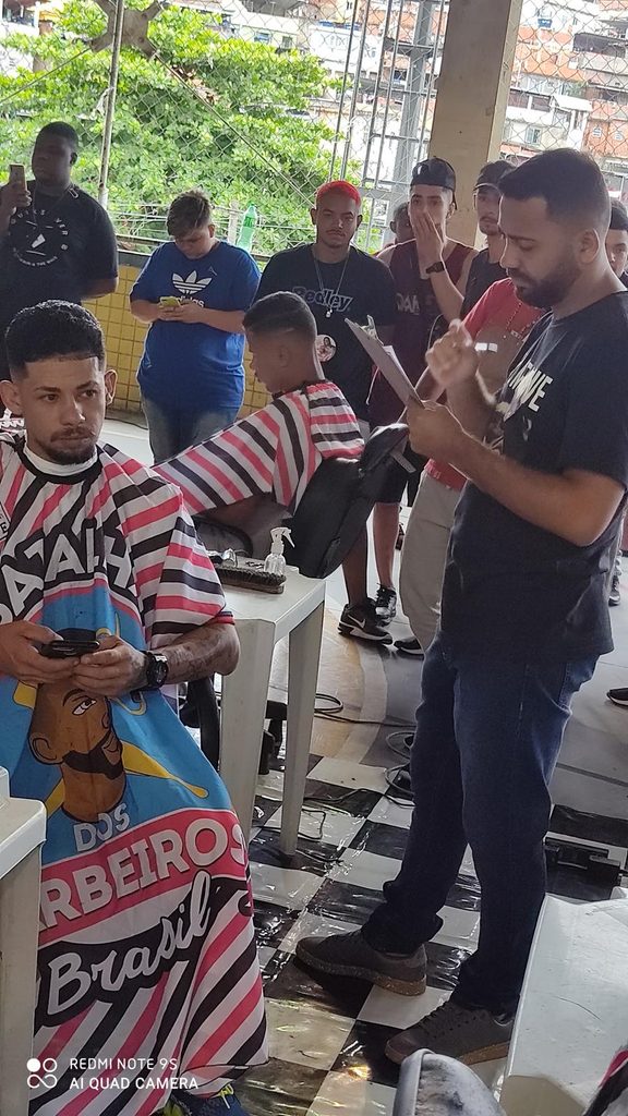 Etapa do Complexo do Alemão confirma força da Batalha dos Barbeiros e reúne talentos da profissão